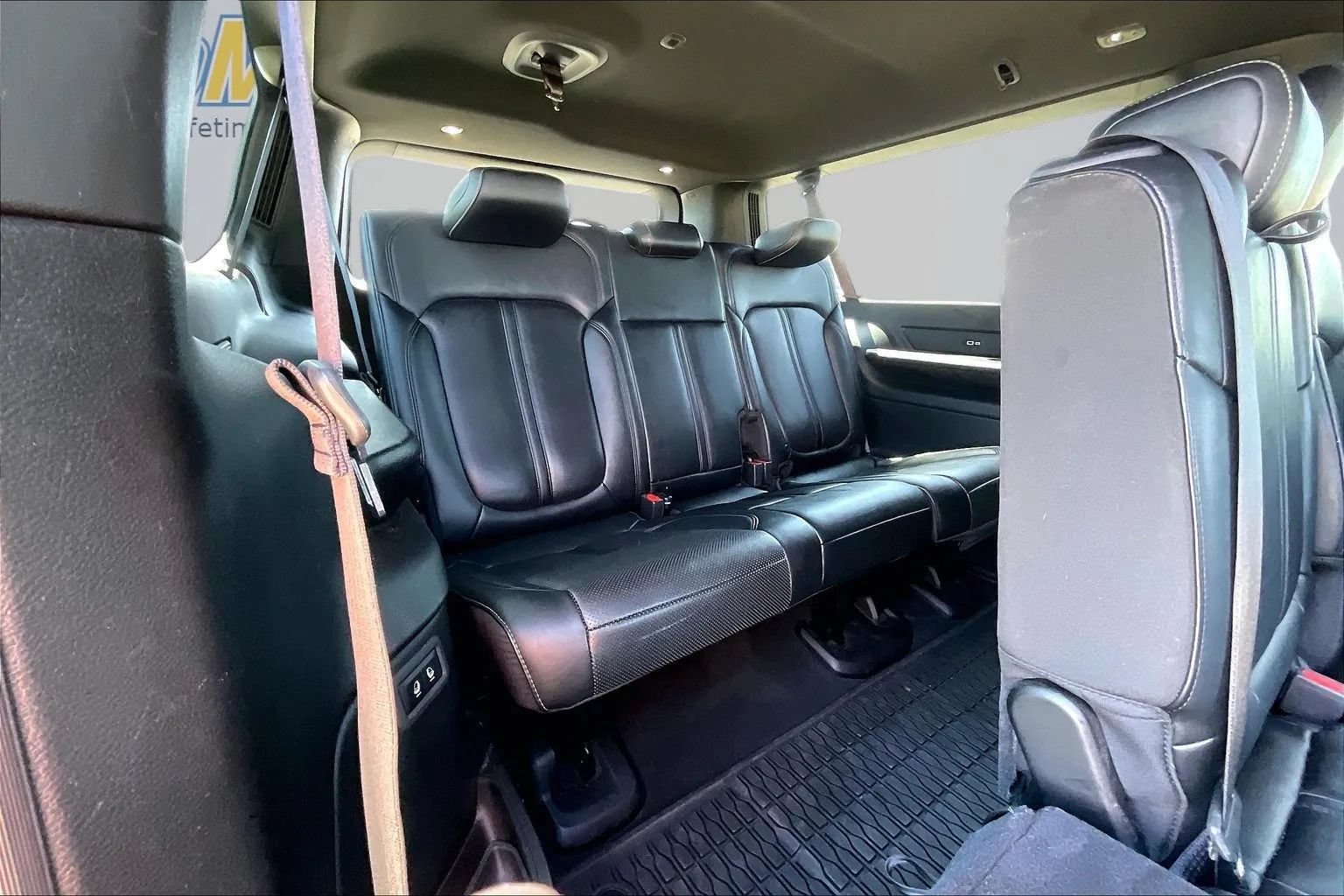 Used 2024 Jeep Wagoneer L Series II w/ Flexible Seating Group AWD/4WD image 30