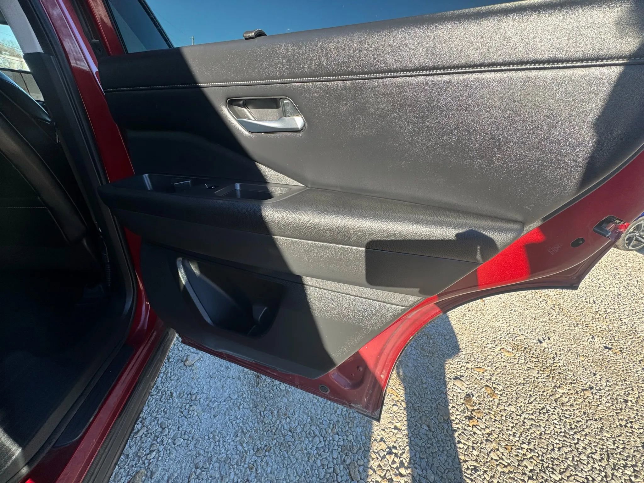 Used 2022 Nissan Pathfinder SL image 30