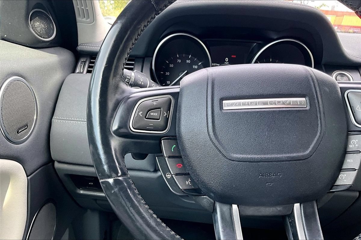 Used 2018 Land Rover Range Rover Evoque SE Premium AWD/4WD image 22