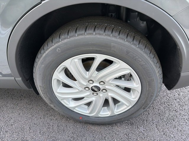 New 2026 Lincoln Corsair Premiere image 6