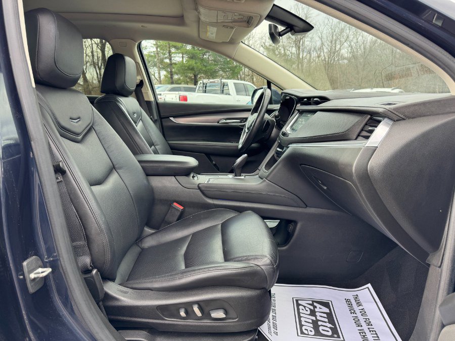 Used 2017 Cadillac XT5 Luxury FWD image 19