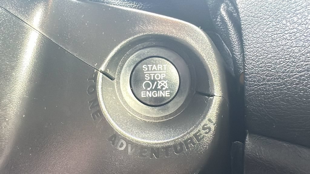 Used 2019 Jeep Renegade Sport w/ Sport Appearance Group FWD image 23