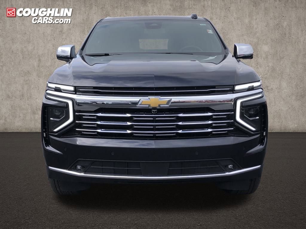 Used 2025 Chevrolet Suburban Premier image 2