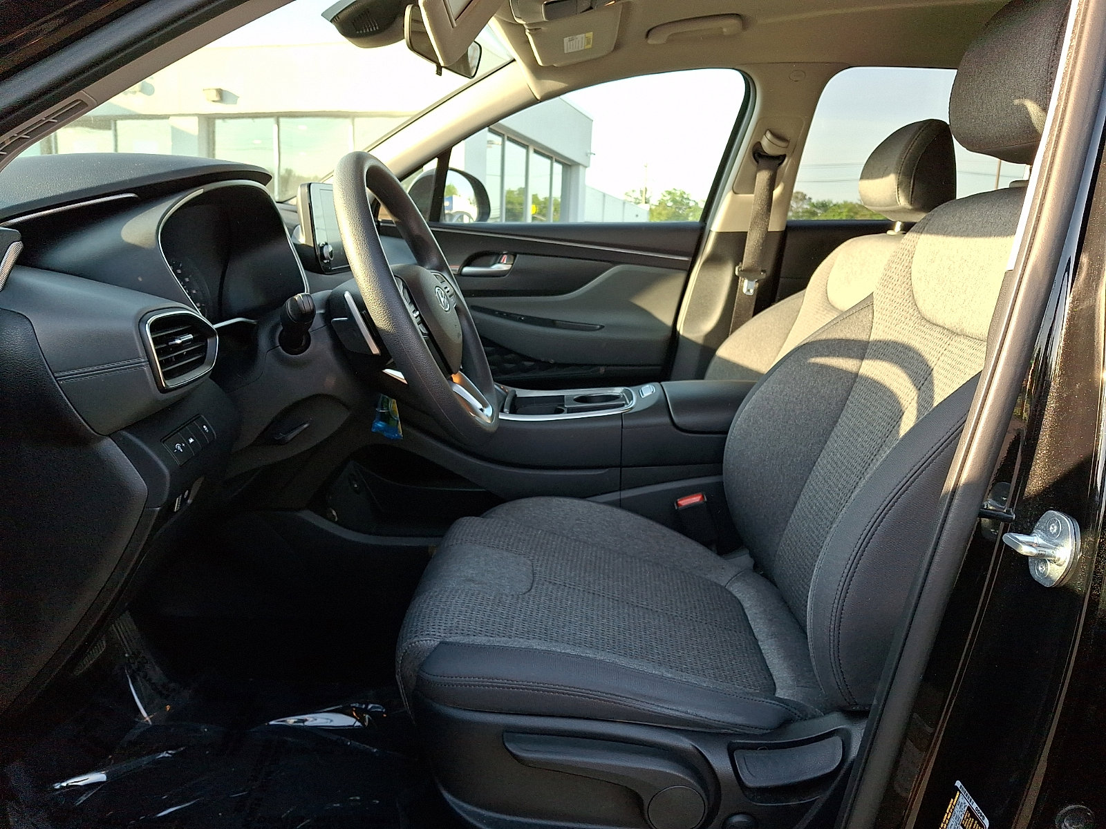 Used 2023 Hyundai Santa Fe SE AWD/4WD image 15