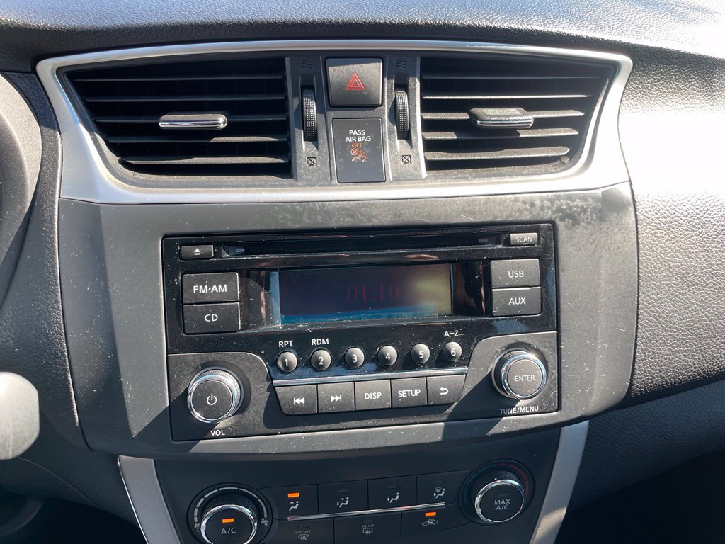 Used 2015 Nissan Sentra S FWD image 17