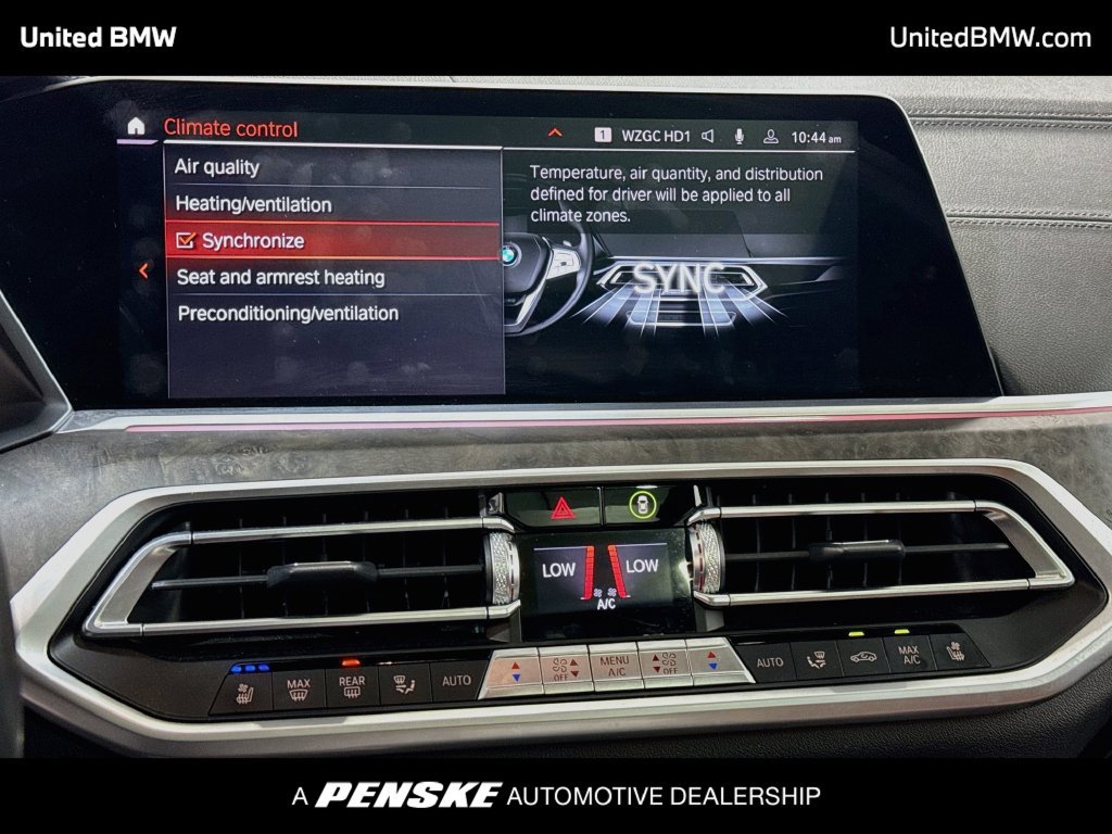 Used 2022 BMW X7 xDrive40i w/ Premium Package AWD/4WD image 18