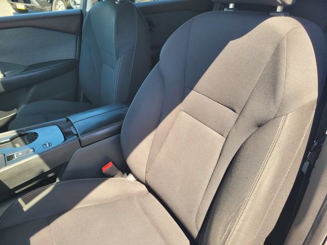 Used 2023 Nissan Rogue S FWD image 13
