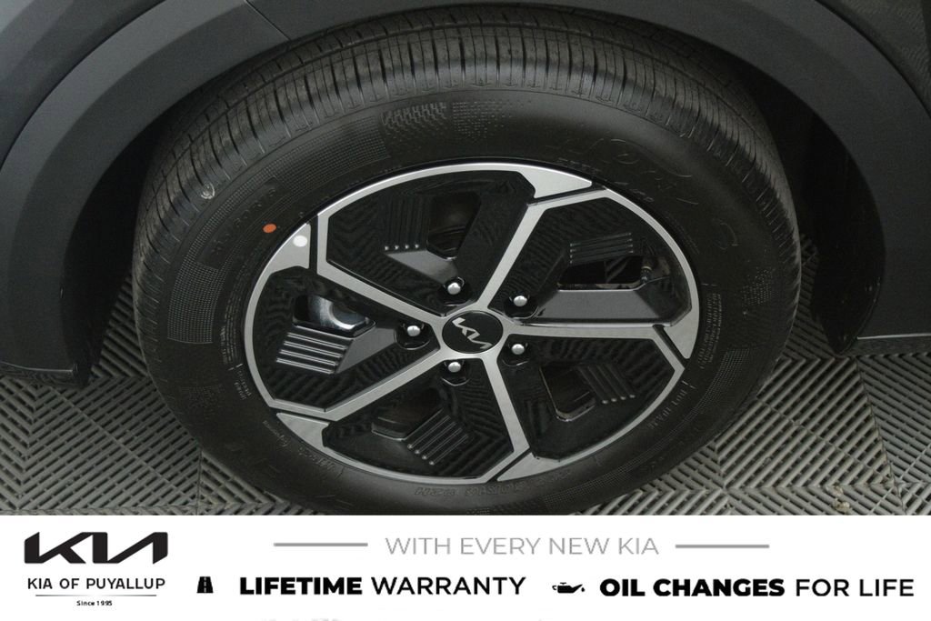 New 2026 Kia Niro LX FWD image 21