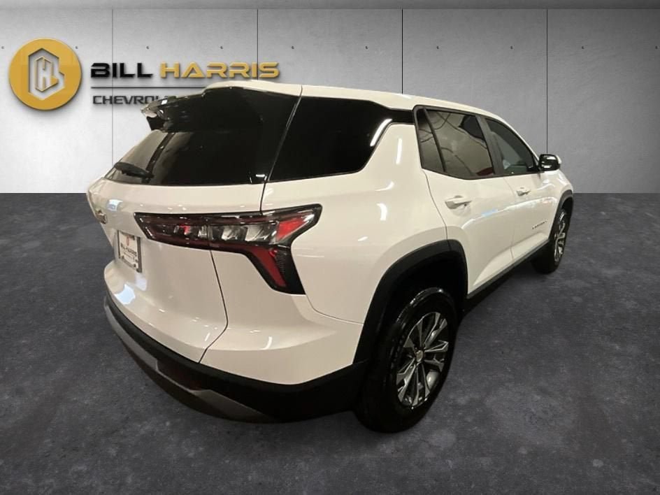New 2027 Chevrolet Equinox LT FWD image 2