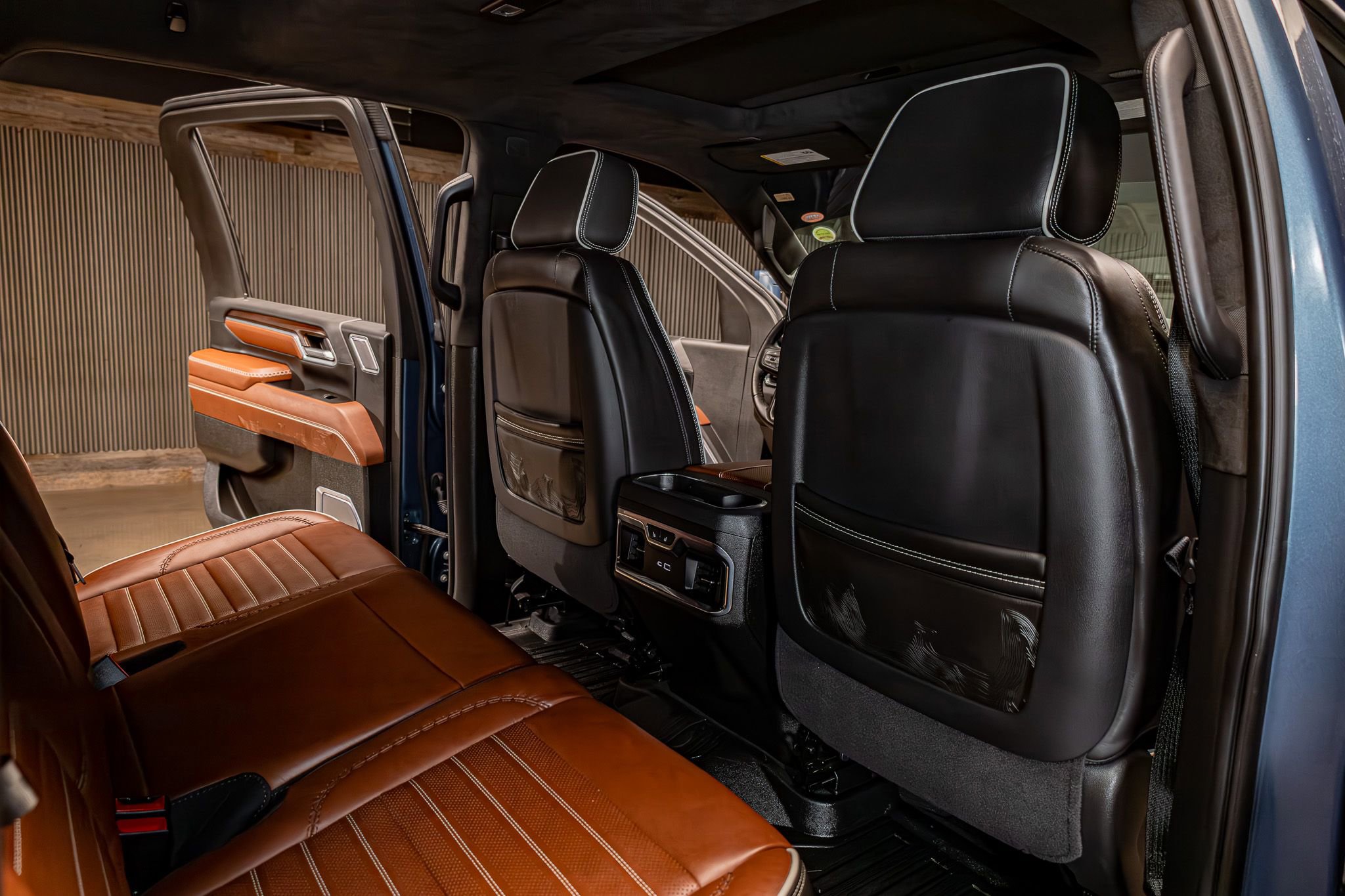 Used 2025 GMC Sierra 2500 Denali Ultimate image 25