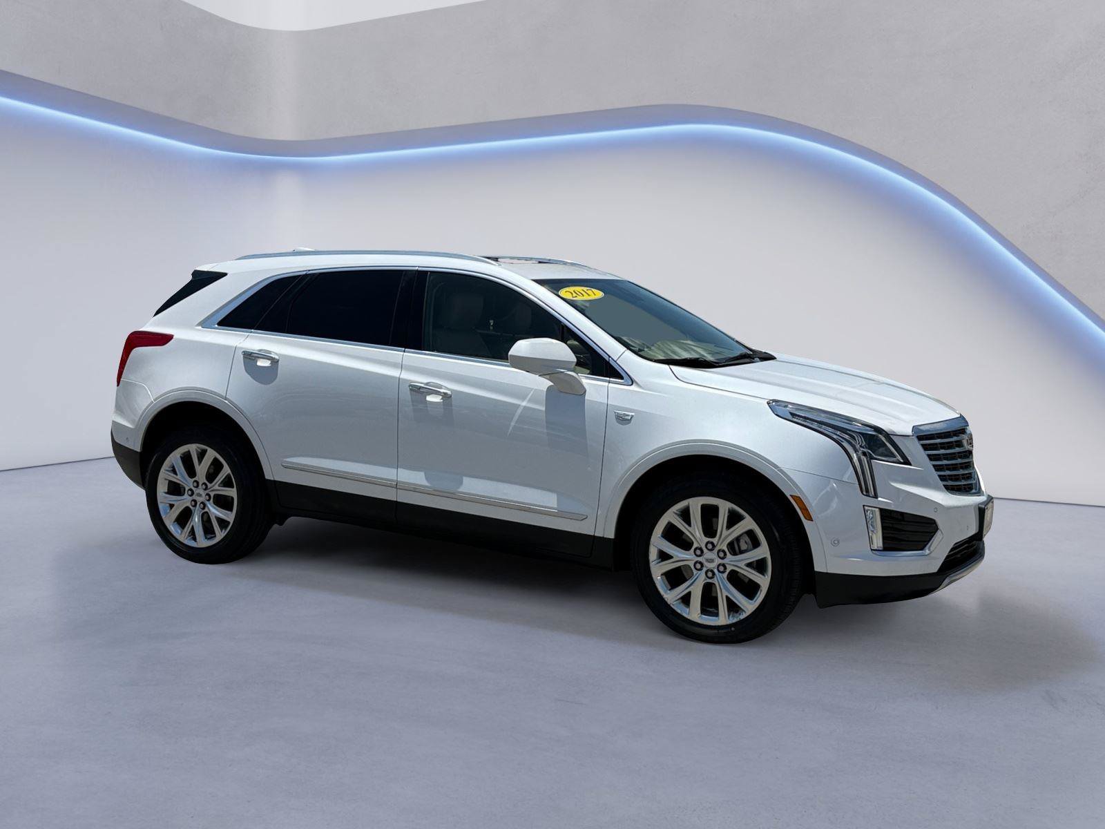 Used 2017 Cadillac XT5 Platinum w/ Driver Assist Package
