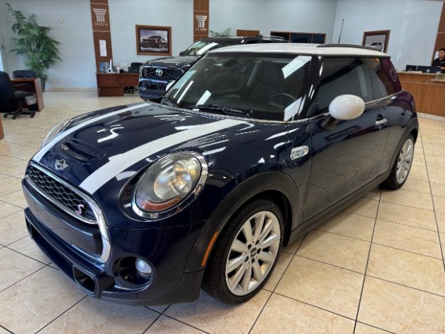 Used 2016 MINI Cooper S FWD image 1
