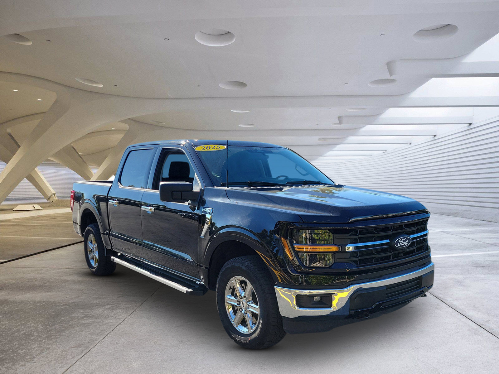 Used 2025 Ford F150 XLT w/ Equipment Group 301A Standard image 1