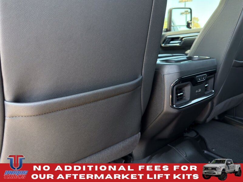 Used 2025 GMC Sierra 3500 AT4 w/ AT4 Premium Plus Package AWD/4WD image 23