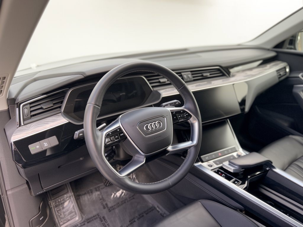 Used 2024 Audi Q8 e-tron Premium AWD/4WD image 4