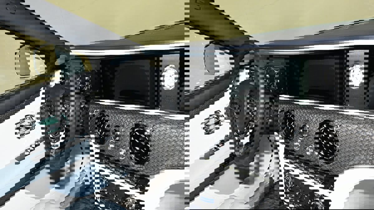 Used 2023 Rolls-Royce Ghost Black Badge w/ Black Badge Ghost Package image 83