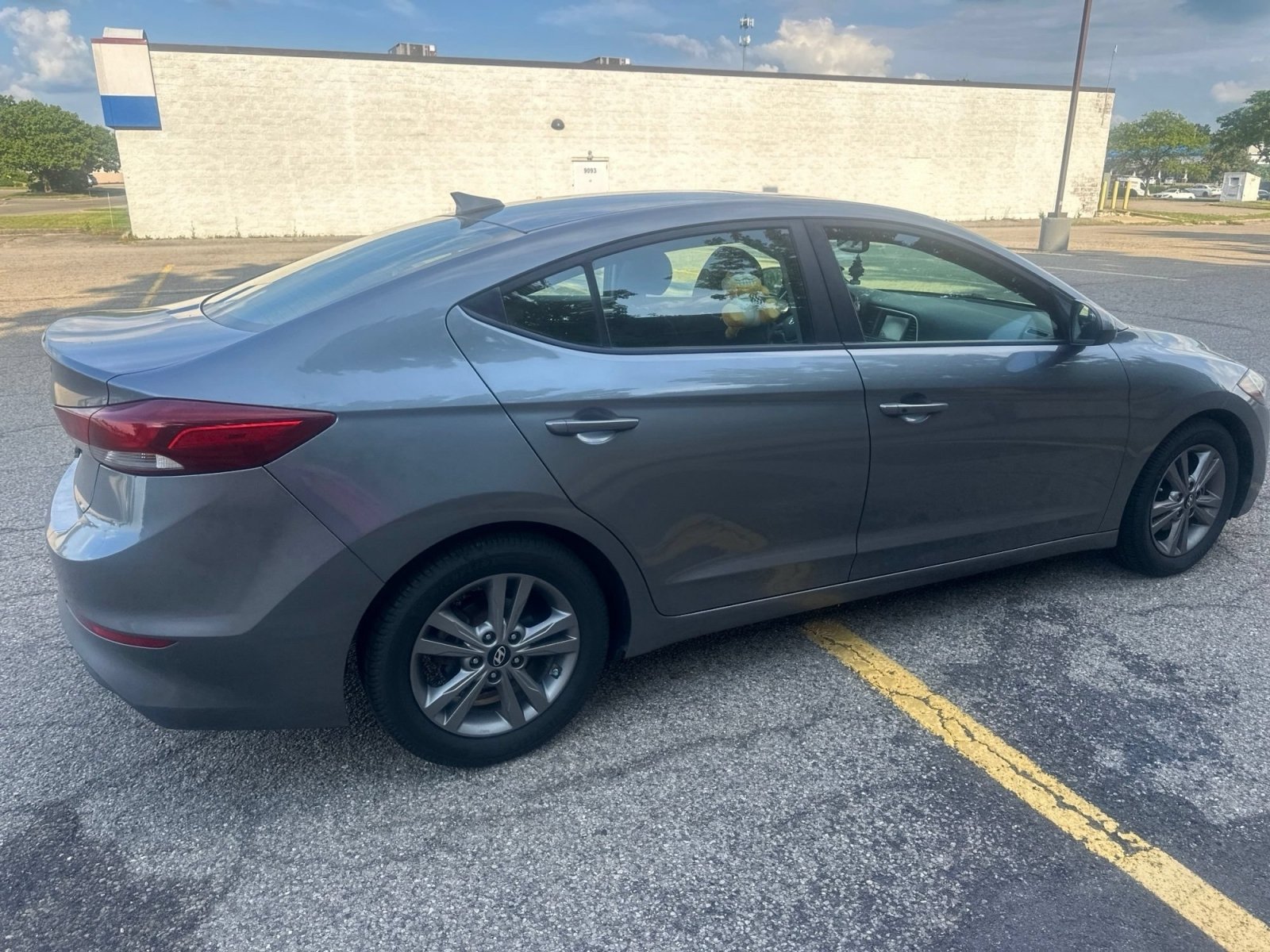 Used 2018 Hyundai Elantra Value Edition w/ Cargo Package FWD image 19