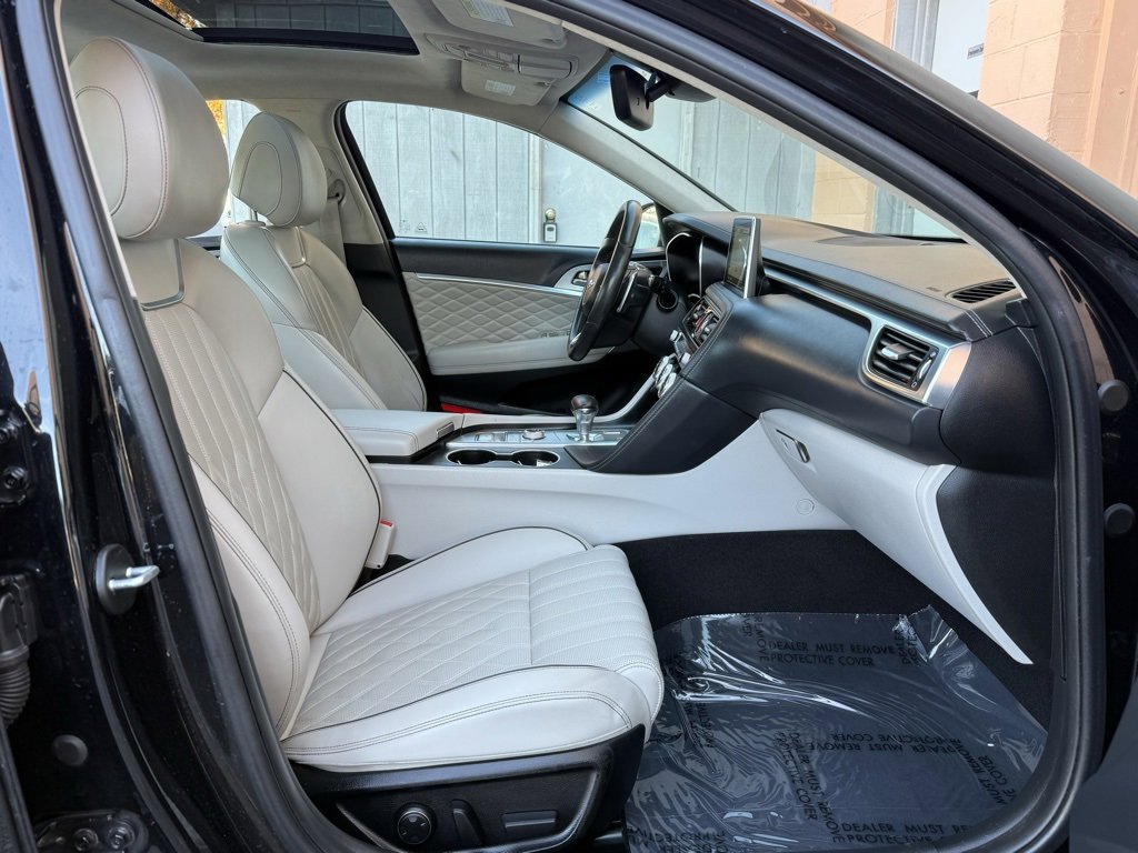 Used 2020 Genesis G70 2.0T w/ Prestige Package image 24