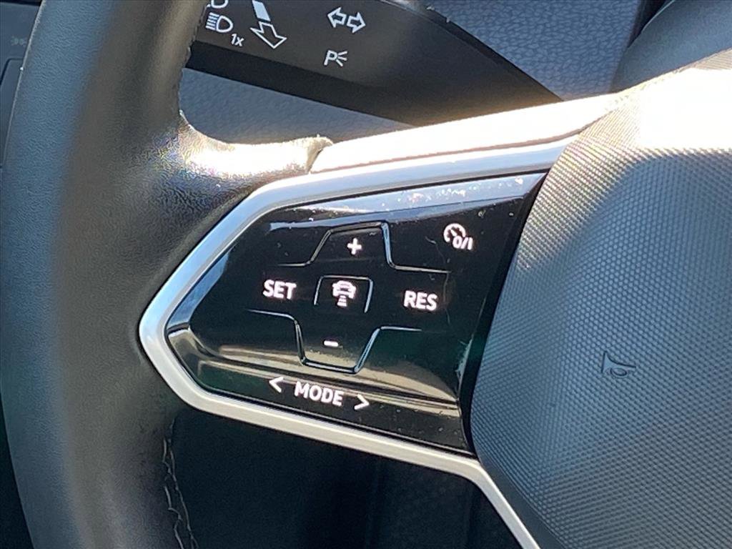 Certified 2023 Volkswagen ID.4 Pro image 7