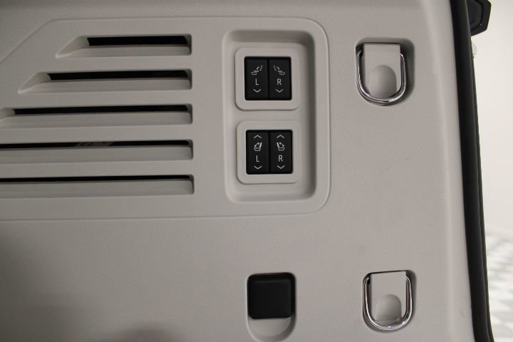 Certified 2025 Buick Enclave Avenir w/ Super Cruise Package image 17