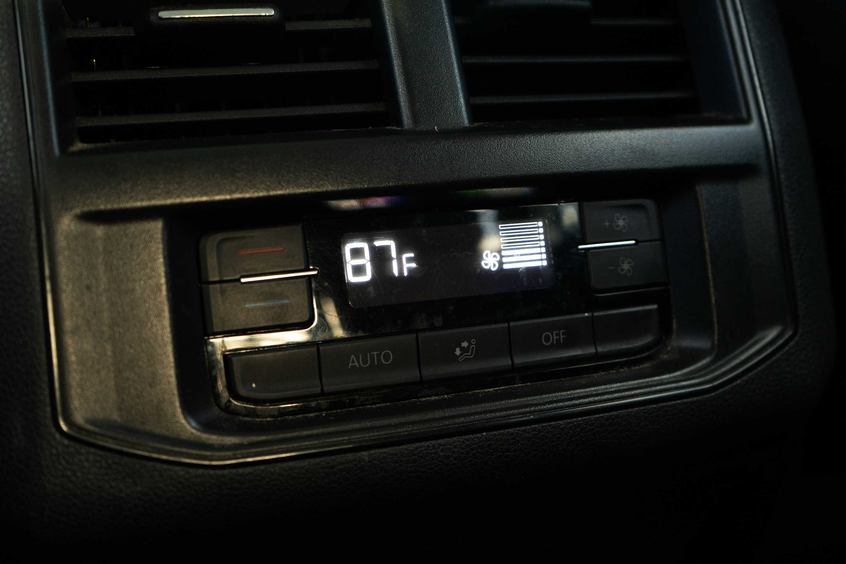 Used 2020 Volkswagen Atlas SE image 40