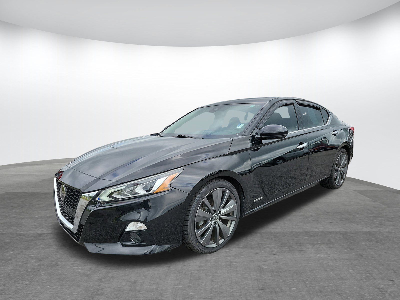 Used 2019 Nissan Altima 2.0 Edition One FWD image 3