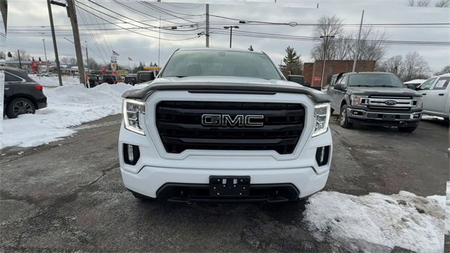 Used 2022 GMC Sierra 1500 Elevation w/ LPO, Elevation Black Package image 3