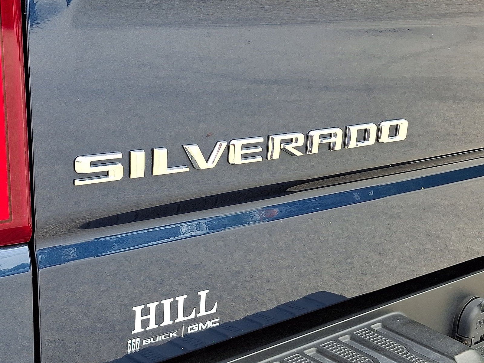 Used 2022 Chevrolet Silverado 1500 LT Trail Boss w/ LT Trail Boss Premium Package AWD/4WD image 24