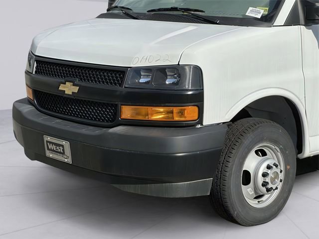 New 2023 Chevrolet Express 4500 w/ Power Convenience Package image 8