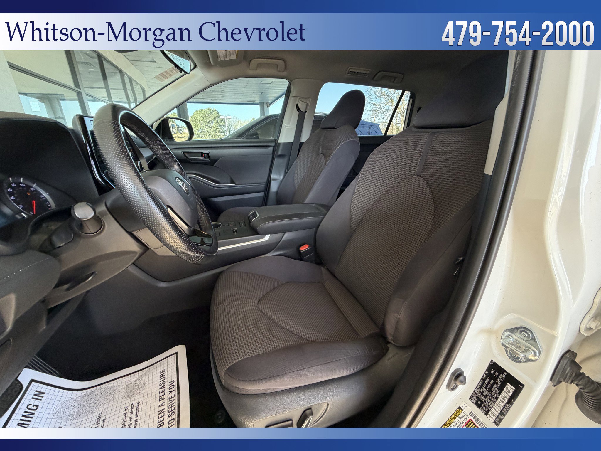 Used 2021 Toyota Highlander L image 9