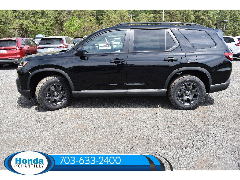 New 2026 Honda Pilot TrailSport image 4