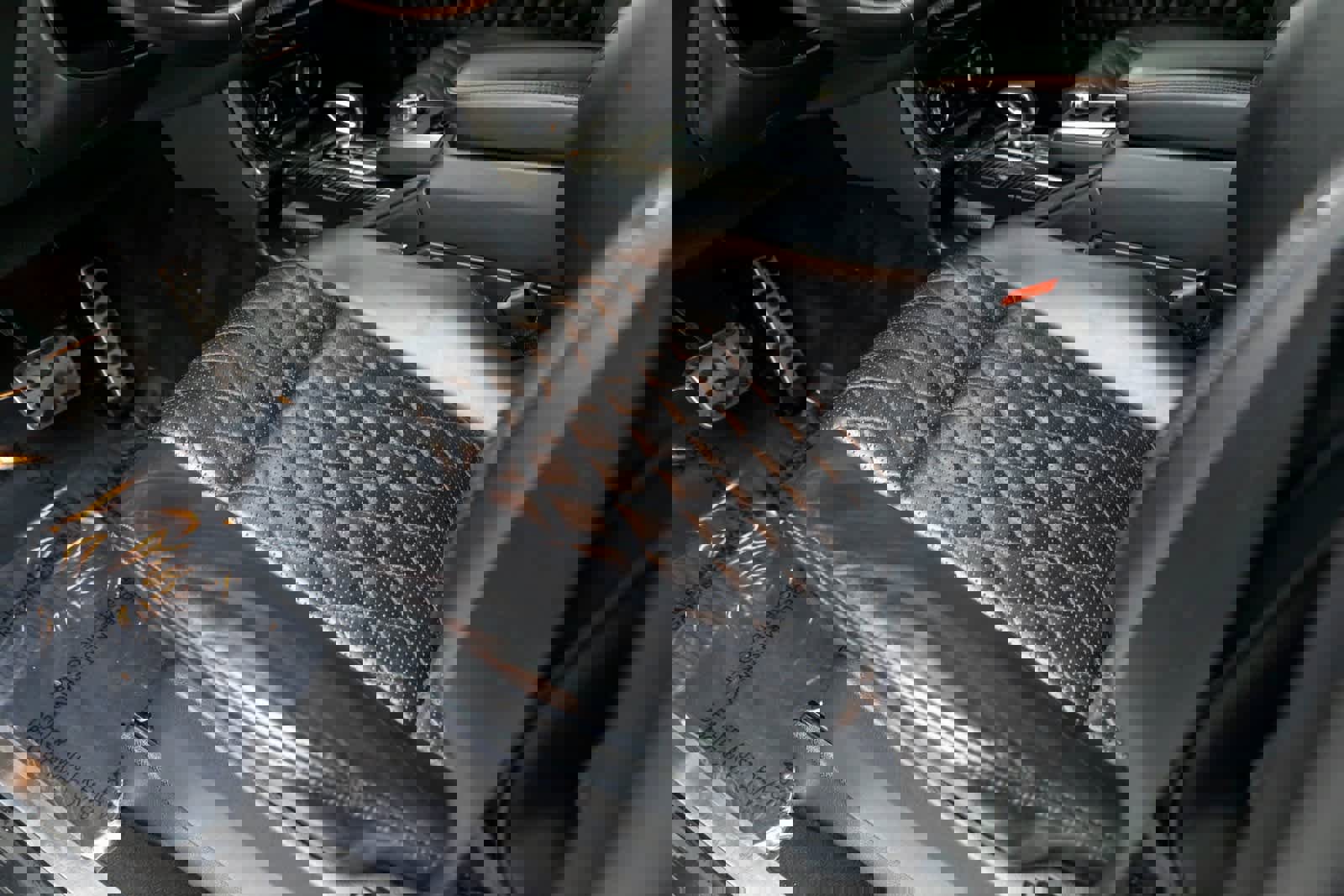 Used 2014 Mercedes-Benz G 63 AMG 4MATIC image 30