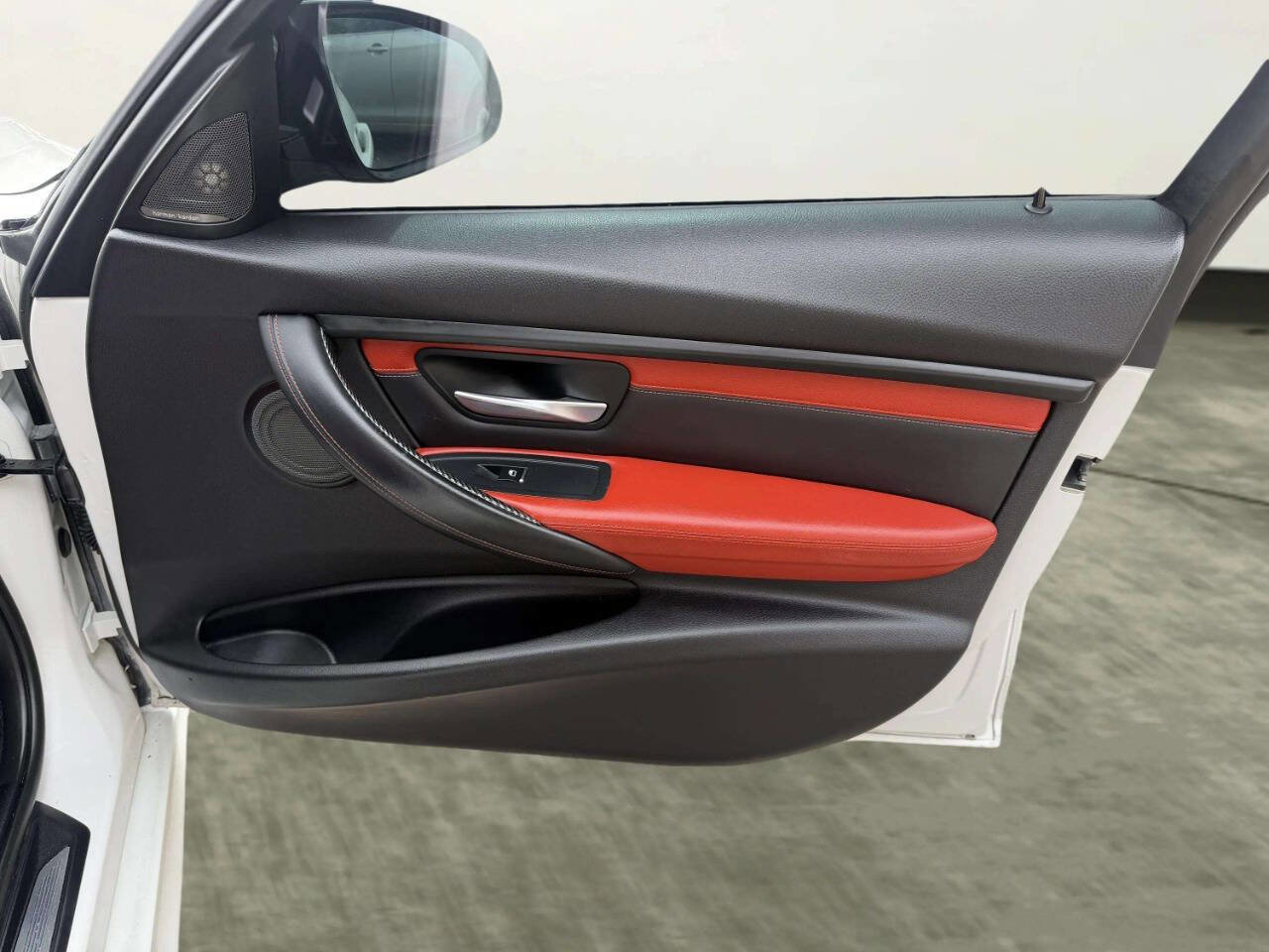 Used 2018 BMW M3 image 24