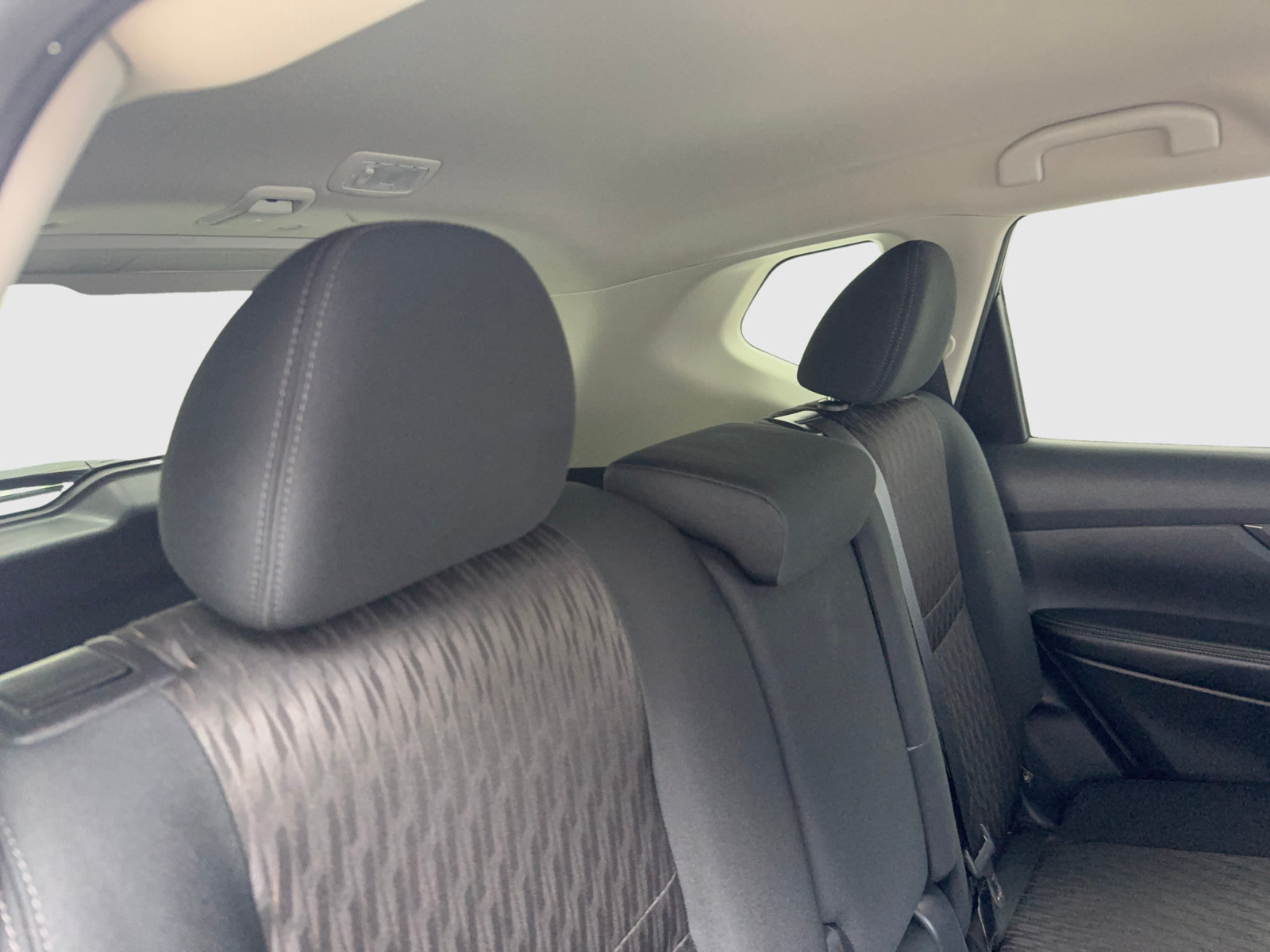 Used 2019 Nissan Rogue S w/ Special Edition Package FWD image 42
