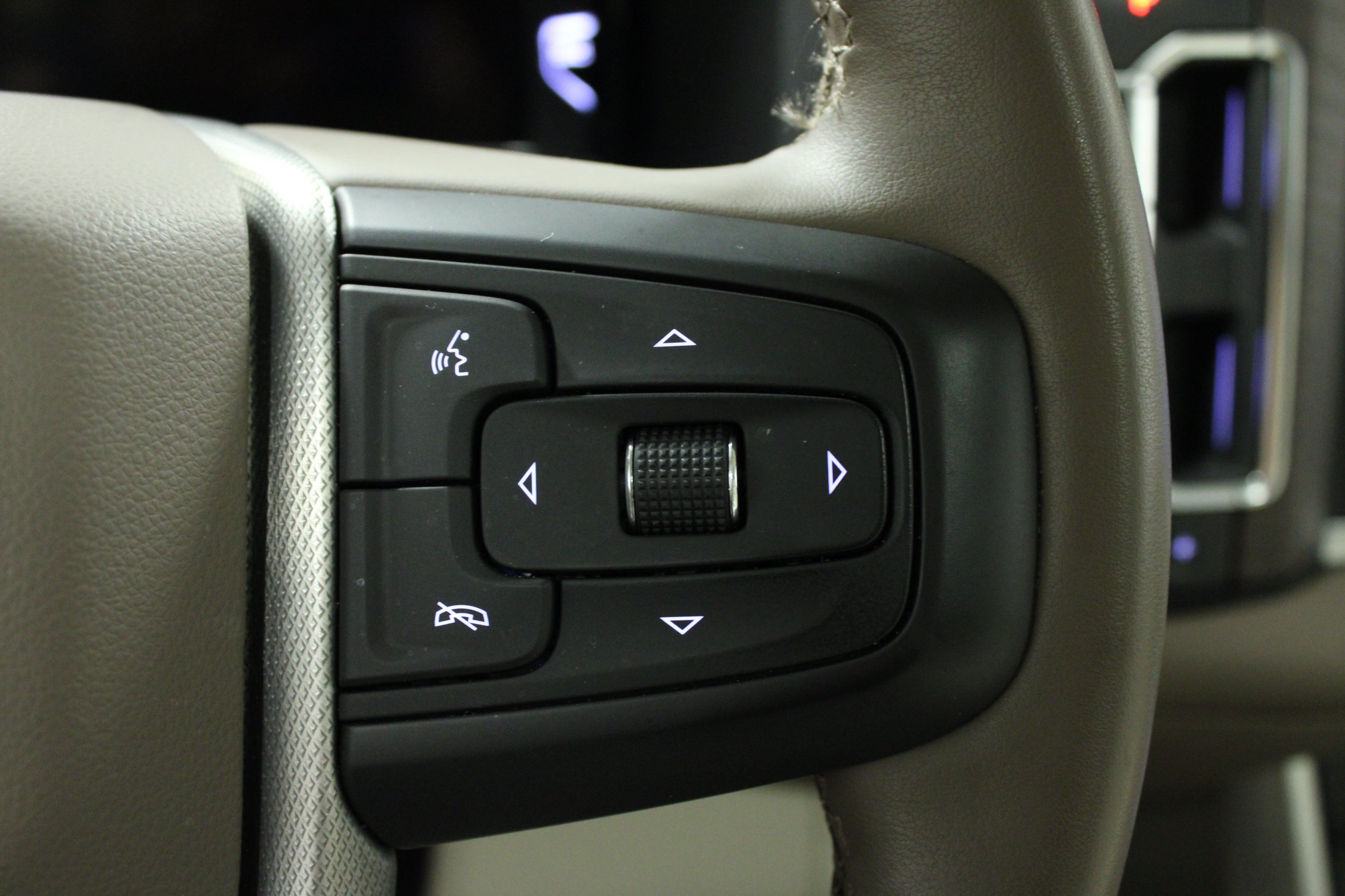 Used 2024 GMC Yukon Denali AWD/4WD image 21