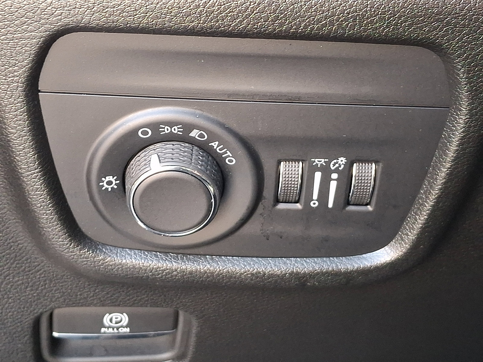 Certified 2023 Jeep Grand Cherokee Altitude AWD/4WD image 29