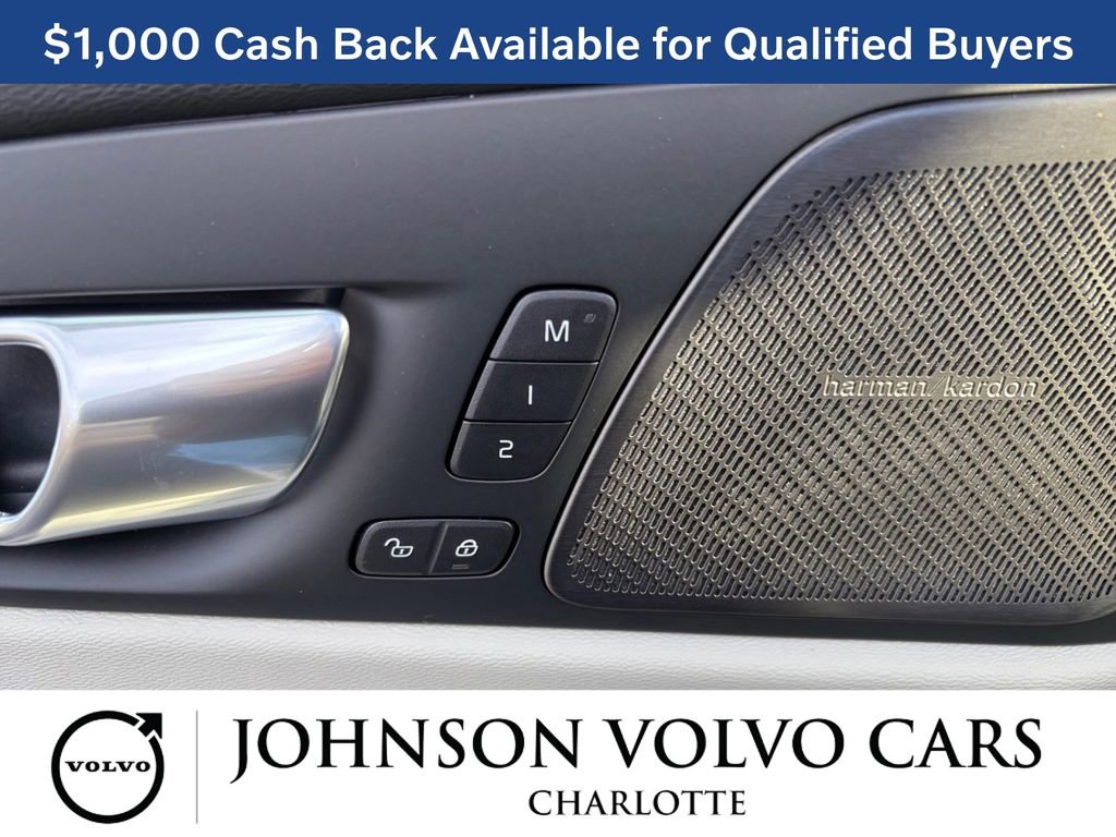 New 2026 Volvo XC60 B5 Ultra w/ Protection Package Premier image 12