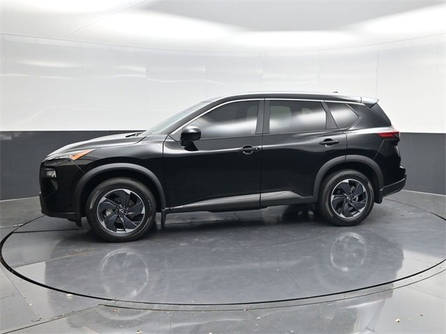 Used 2024 Nissan Rogue SV w/ SV Premium Package image 6