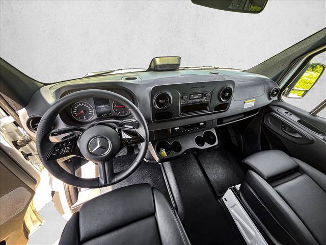 Used 2026 Mercedes-Benz Sprinter 2500 image 19