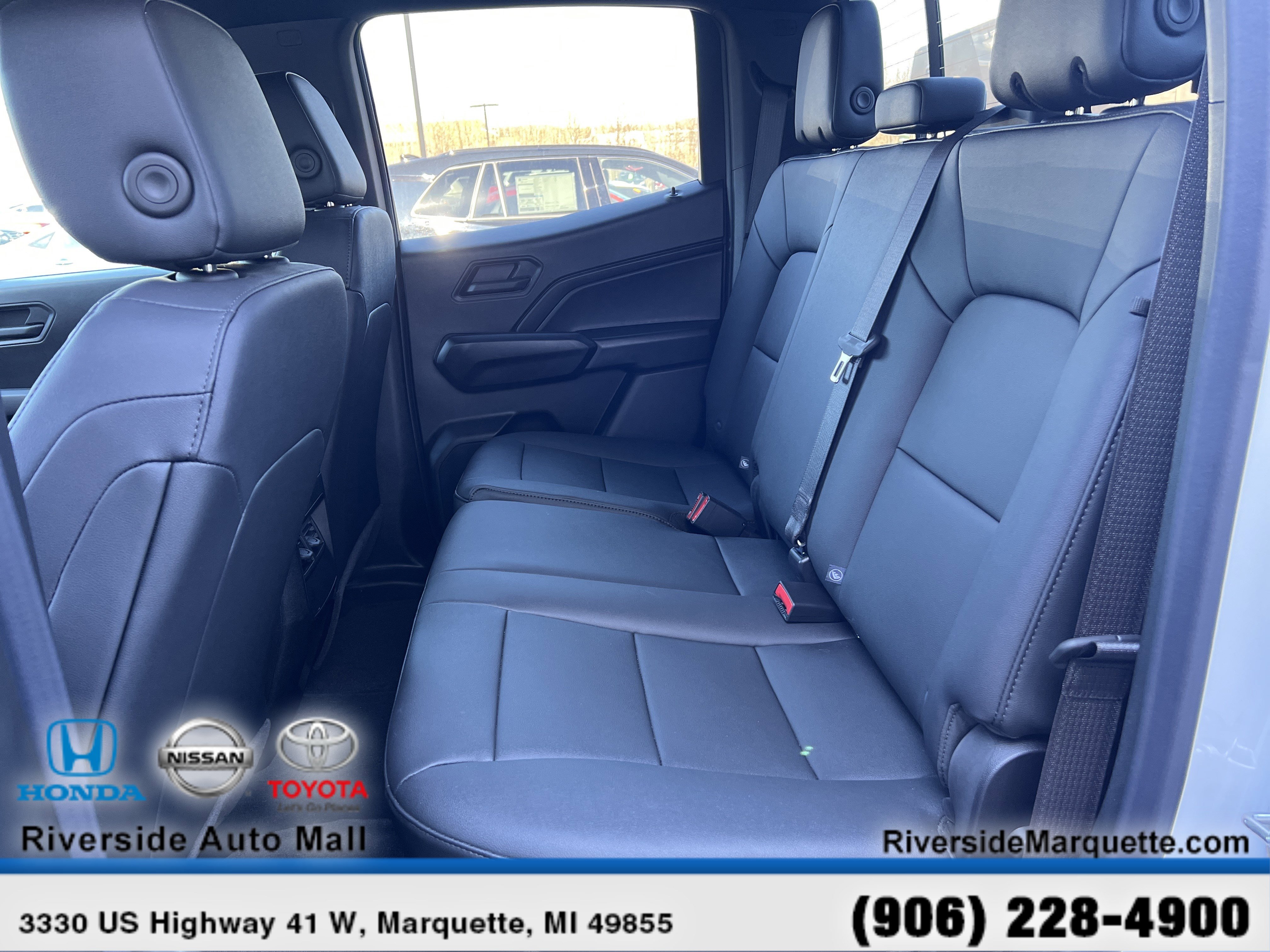 Used 2026 Chevrolet Colorado Trail Boss AWD/4WD image 25