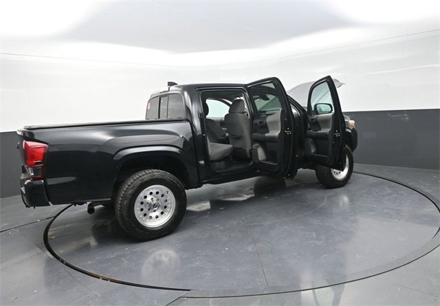 Used 2020 Toyota Tacoma SR image 31