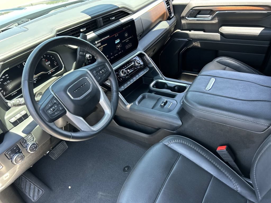 Used 2024 GMC Sierra 2500 Denali w/ Technology Package AWD/4WD image 10