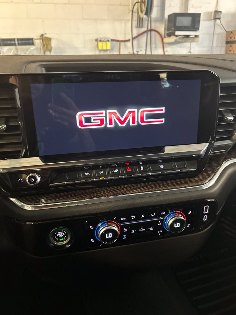 Used 2023 GMC Sierra 1500 Elevation RWD image 17