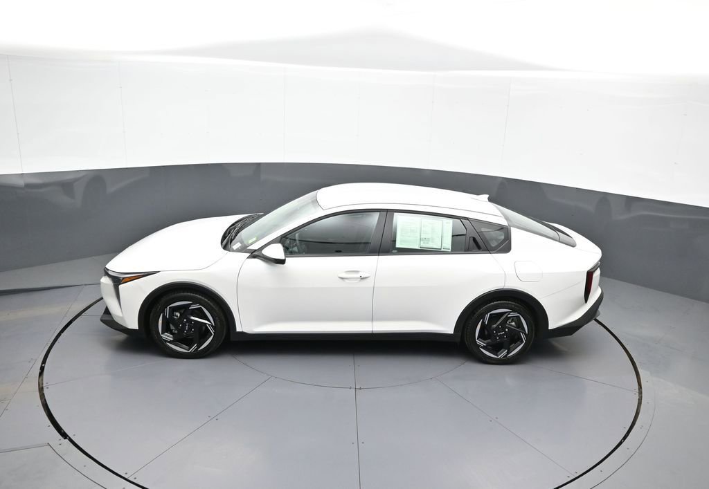 Certified 2025 Kia K4 EX FWD image 40
