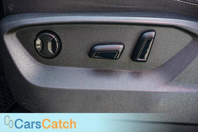 Used 2022 Volkswagen Atlas Cross Sport SE w/ Panoramic Sunroof Package image 40