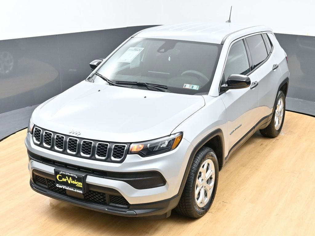 Used 2024 Jeep Compass Sport image 43