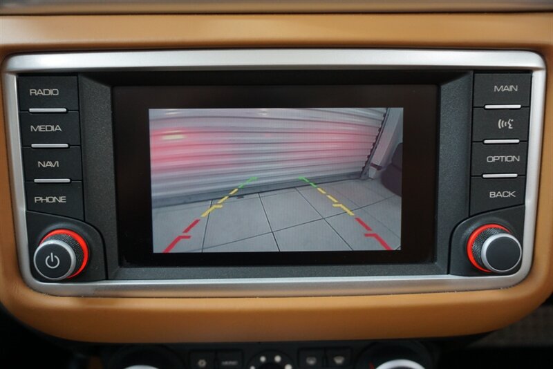 Used 2017 Ferrari California T RWD image 18