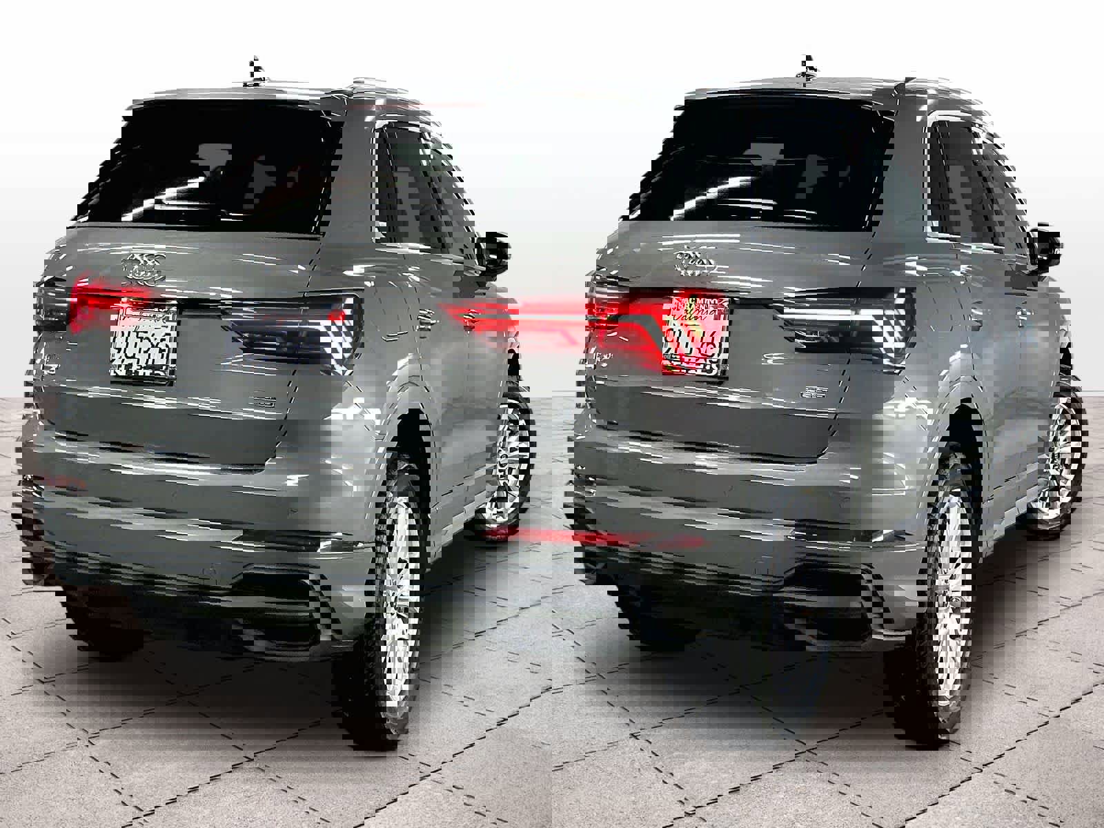 Certified 2025 Audi Q3 2.0T Premium image 15