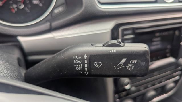 Used 2017 Volkswagen Passat 1.8T S image 26