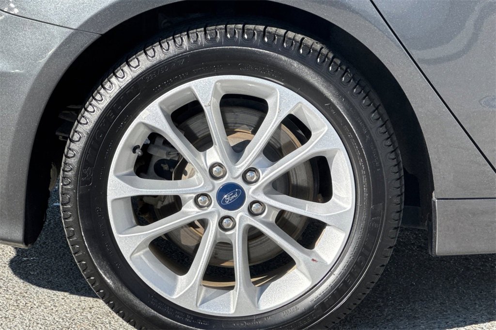 Used 2020 Ford Fusion Energi Titanium image 26